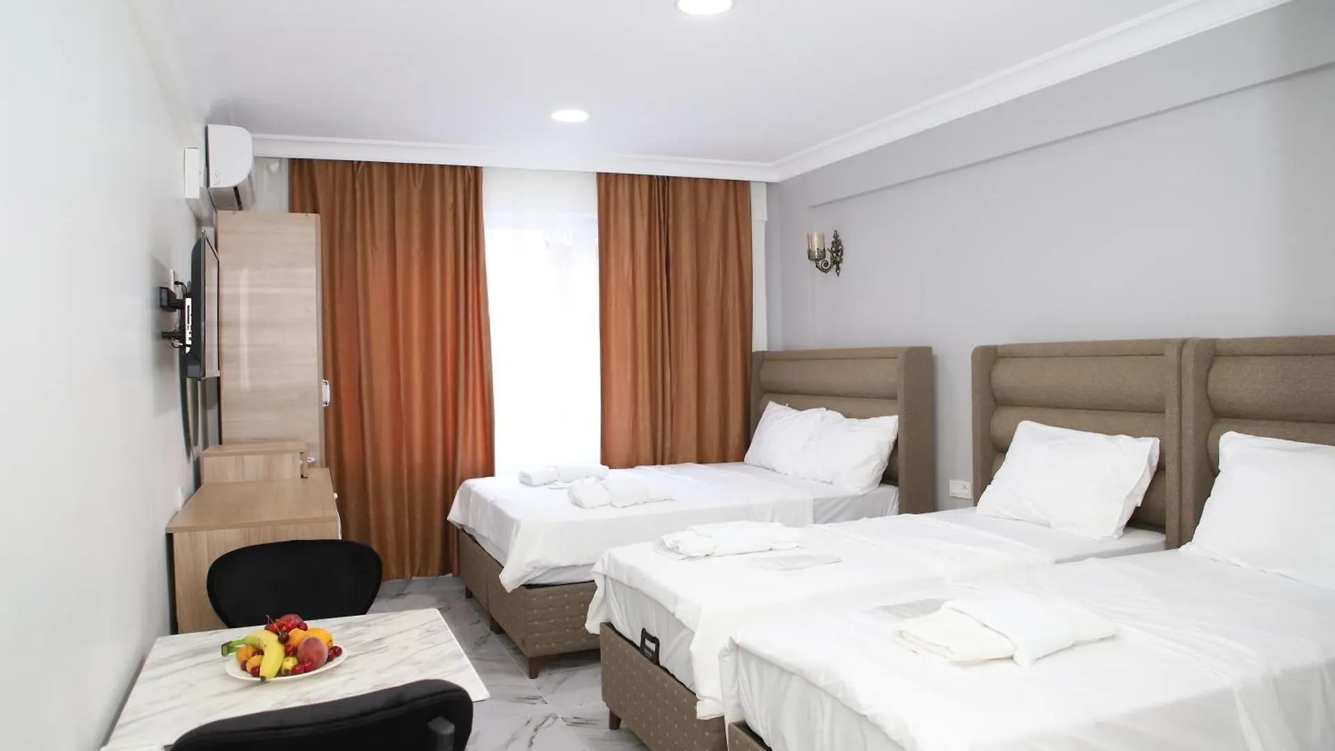 アパート Laos Istanbul Town Hauseアパートメント