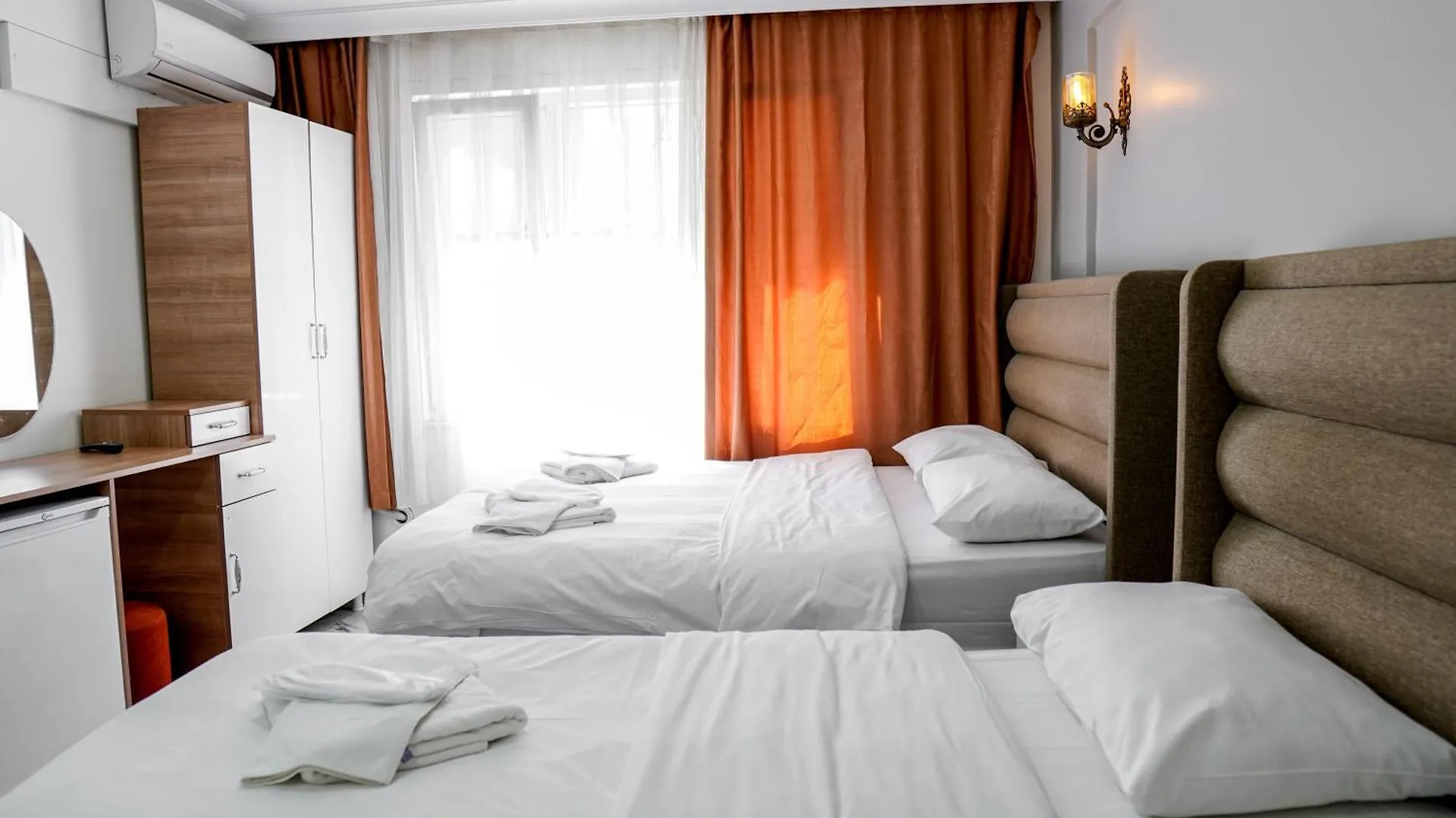 Laos Istanbul Town Hauseアパートメント アパート