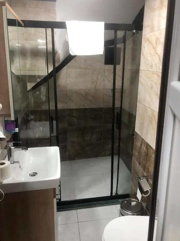 Laos Istanbul Town Hause Apartment Turkey