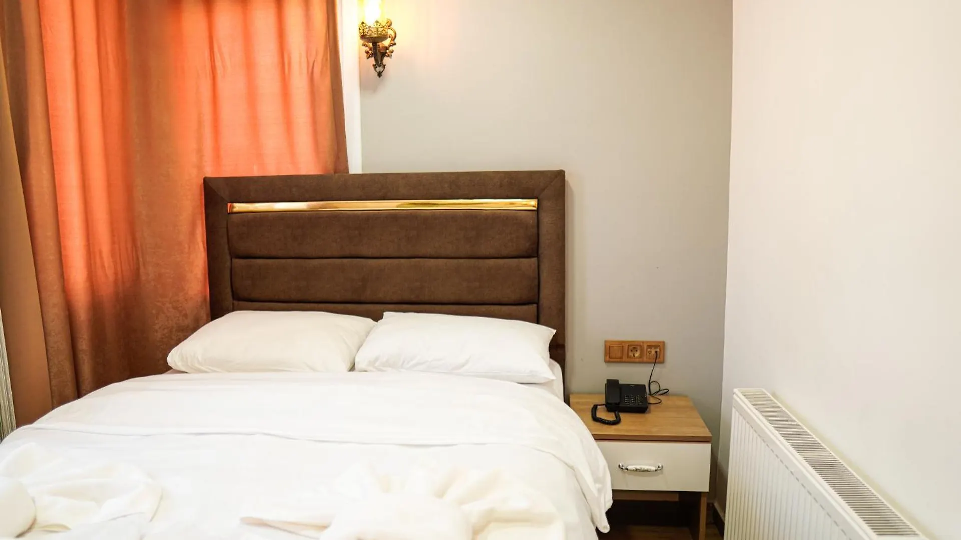 Laos Istanbul Town Hauseアパートメント