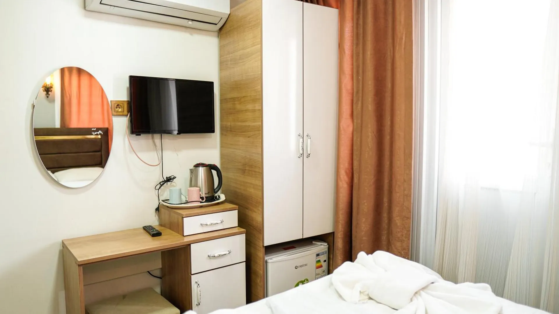 Laos Istanbul Town Hauseアパートメント 0*,